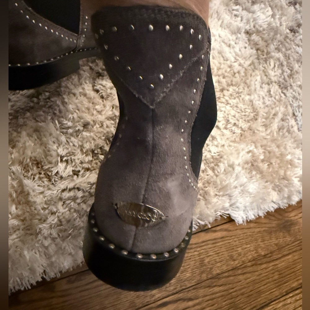 Micro stud Chelsea booties - Picture 13 of 16